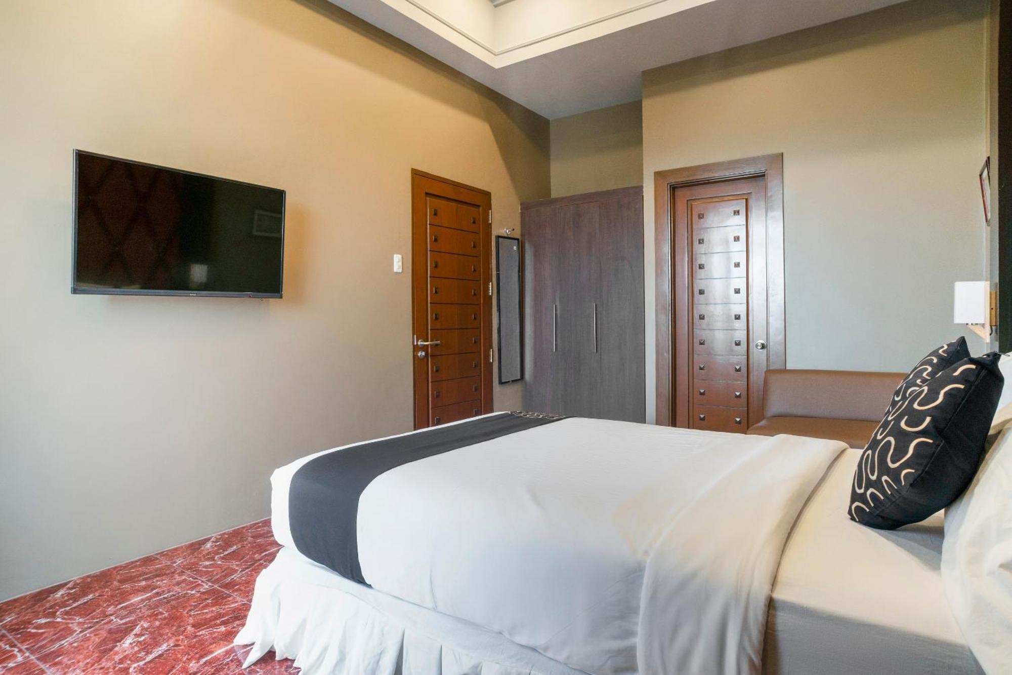 Capital O 460 World Palace Hotel 3*