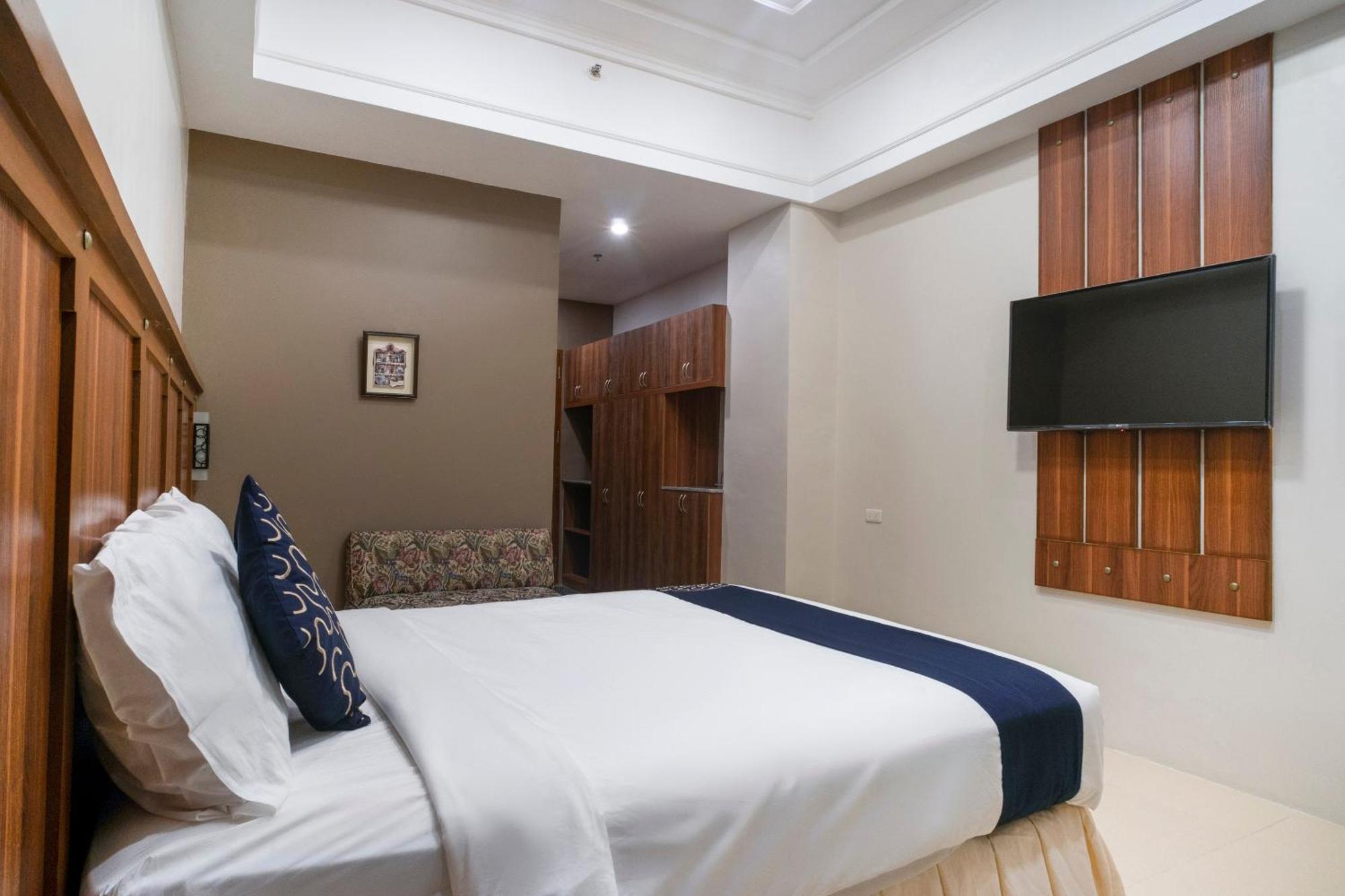Hotel Capital O 460 World Palace 3*