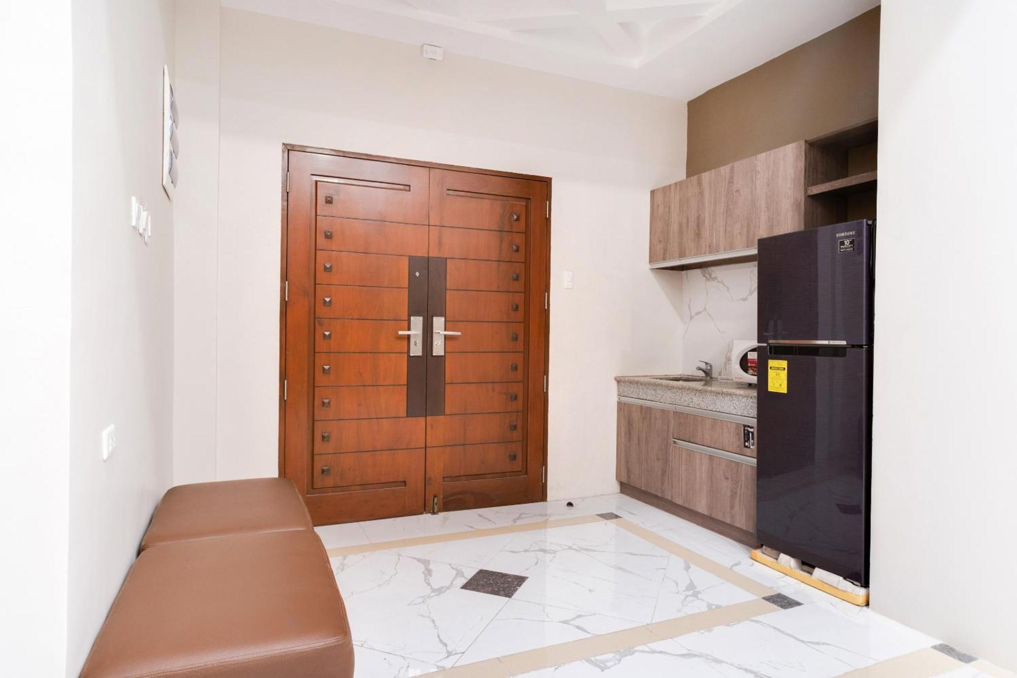 Capital O 460 World Palace Hotel