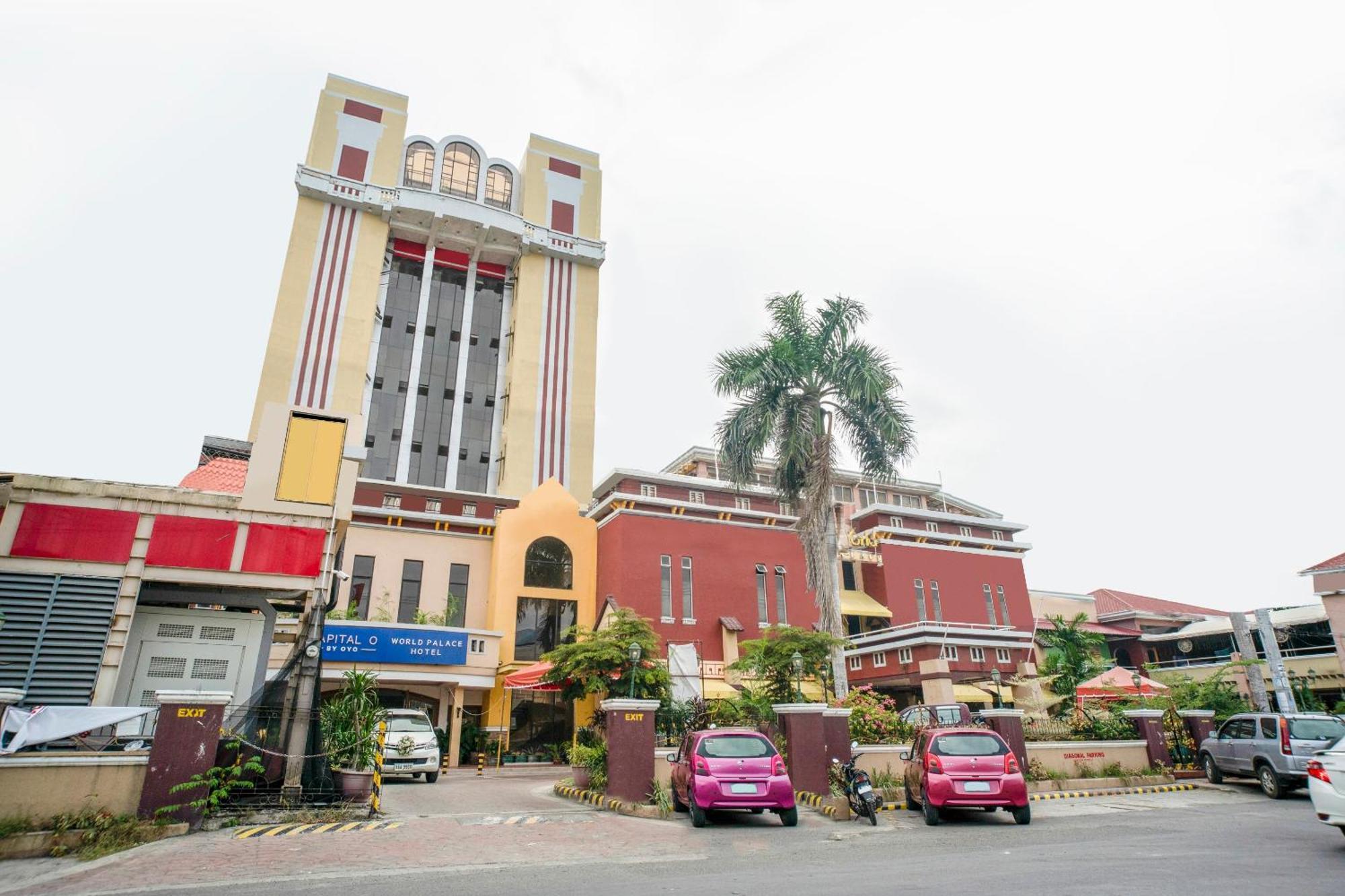 Capital O 460 World Palace 3* Davao