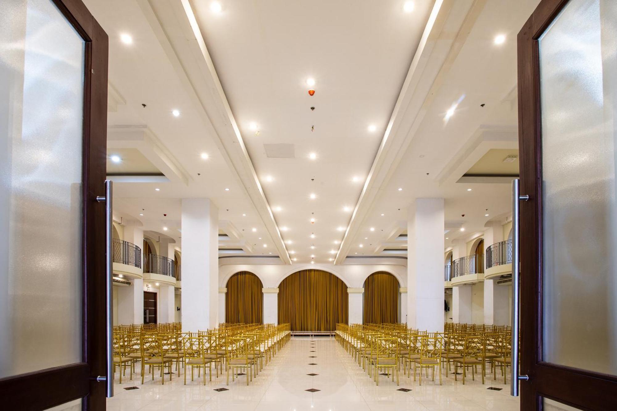 Capital O 460 World Palace Davao