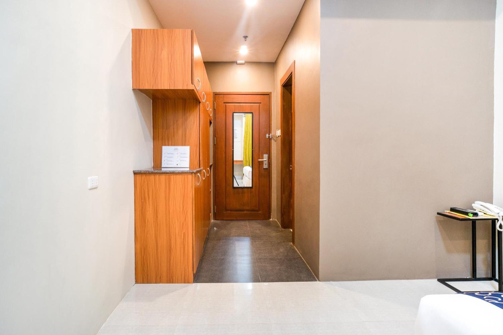 Capital O 460 World Palace Davao