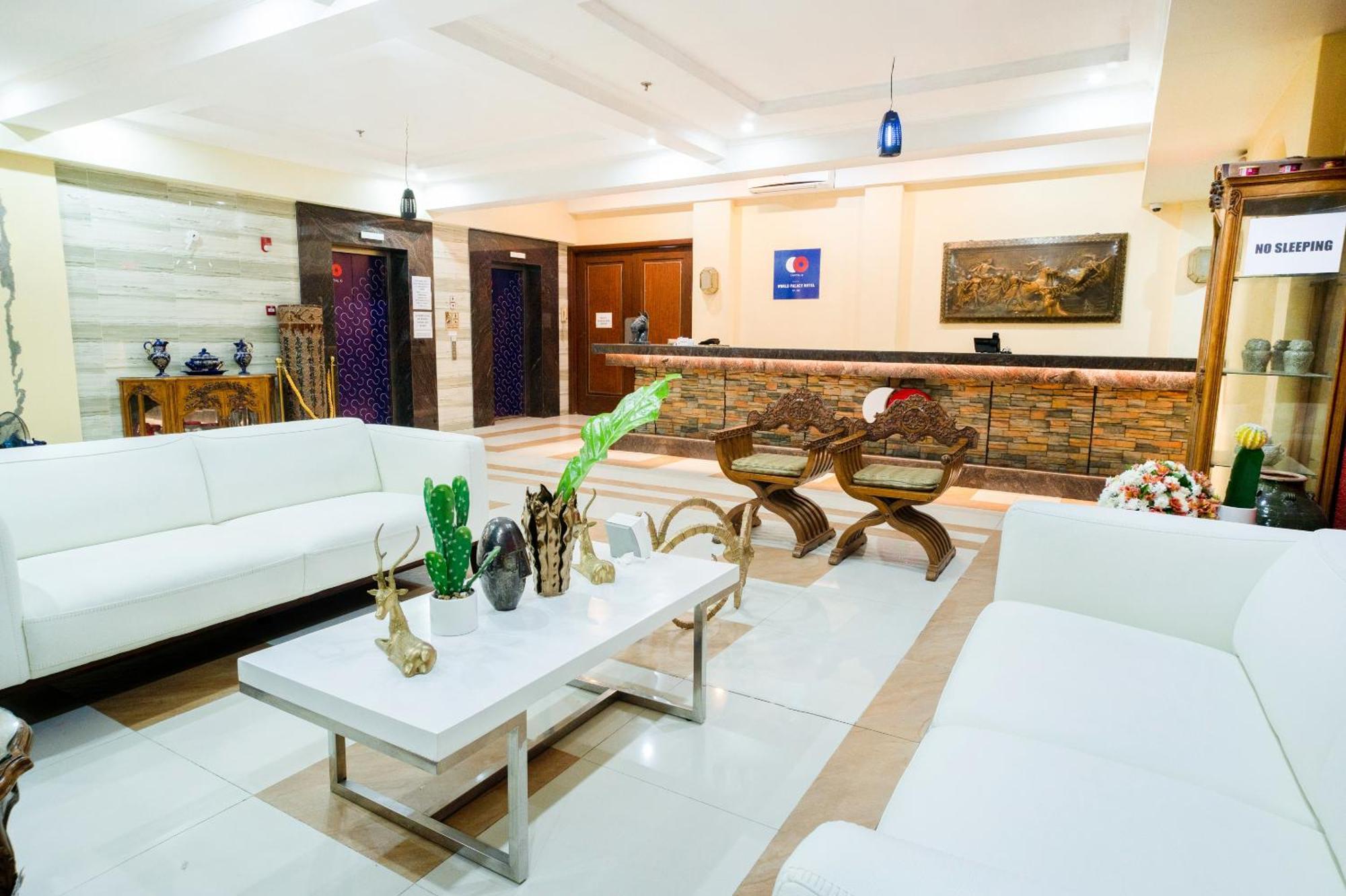 Capital O 460 World Palace 3*