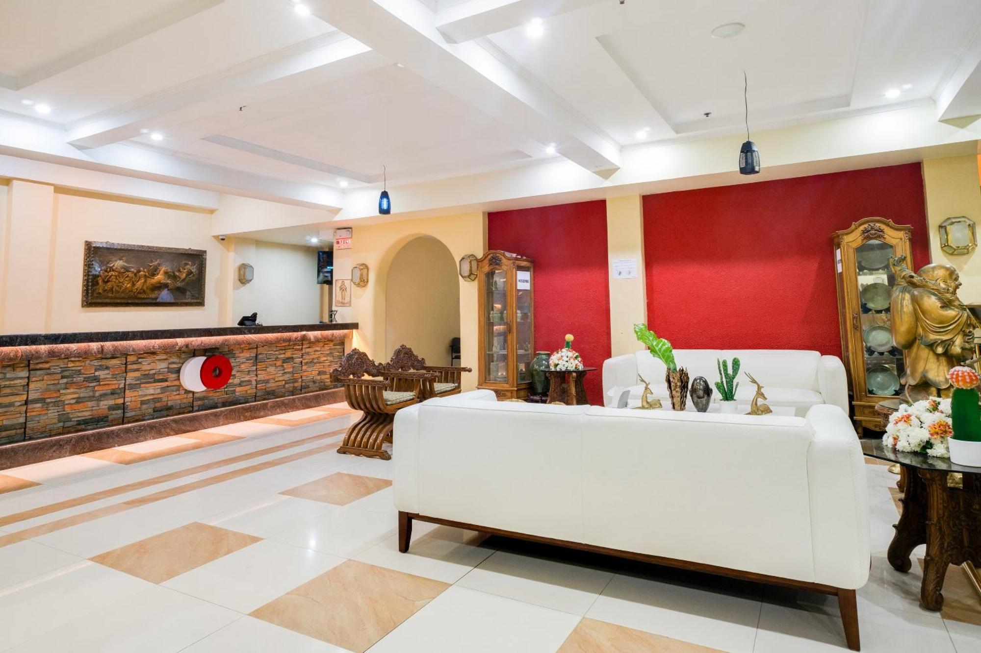 Capital O 460 World Palace