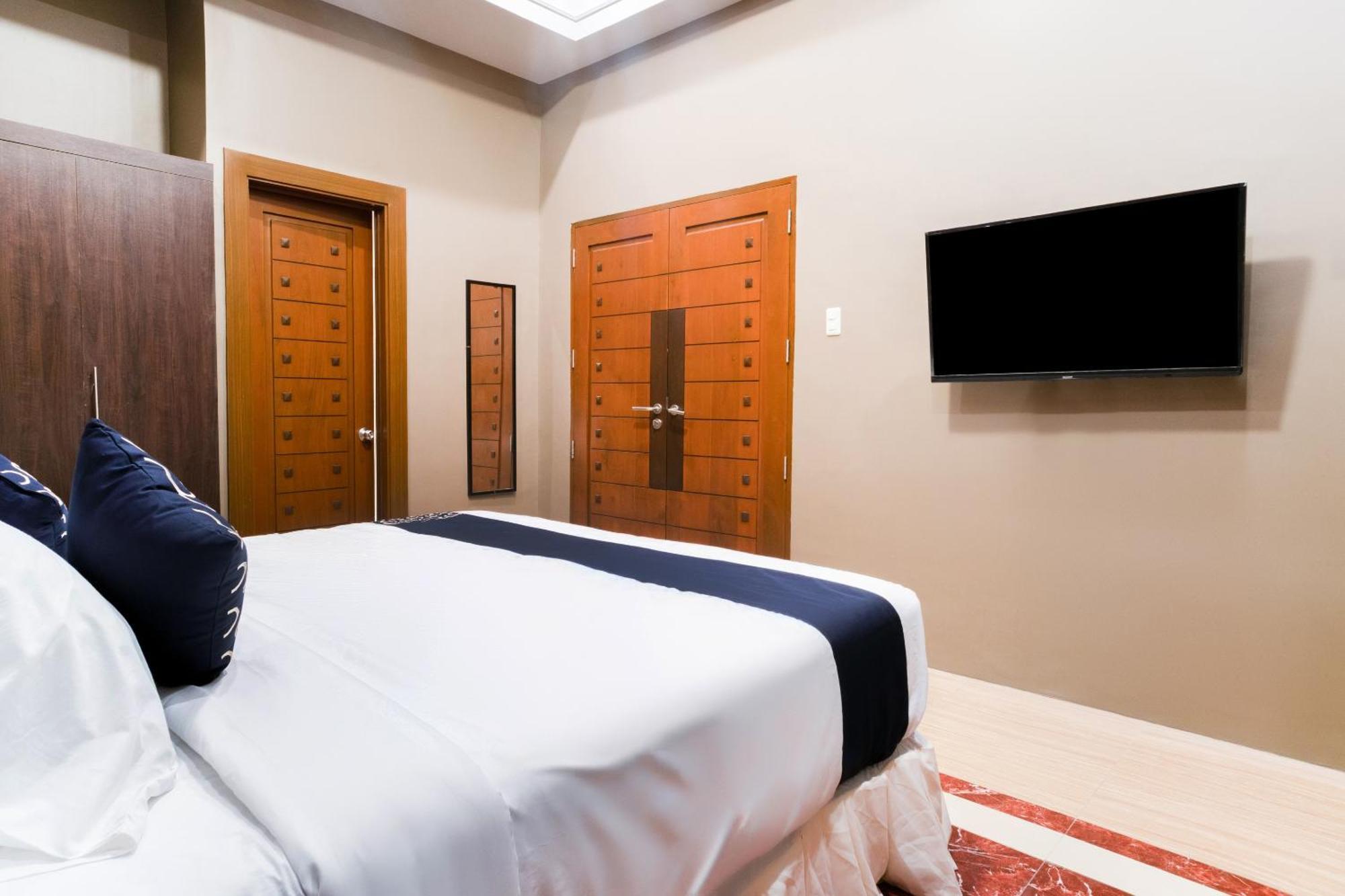 Capital O 460 World Palace Hotel 3*