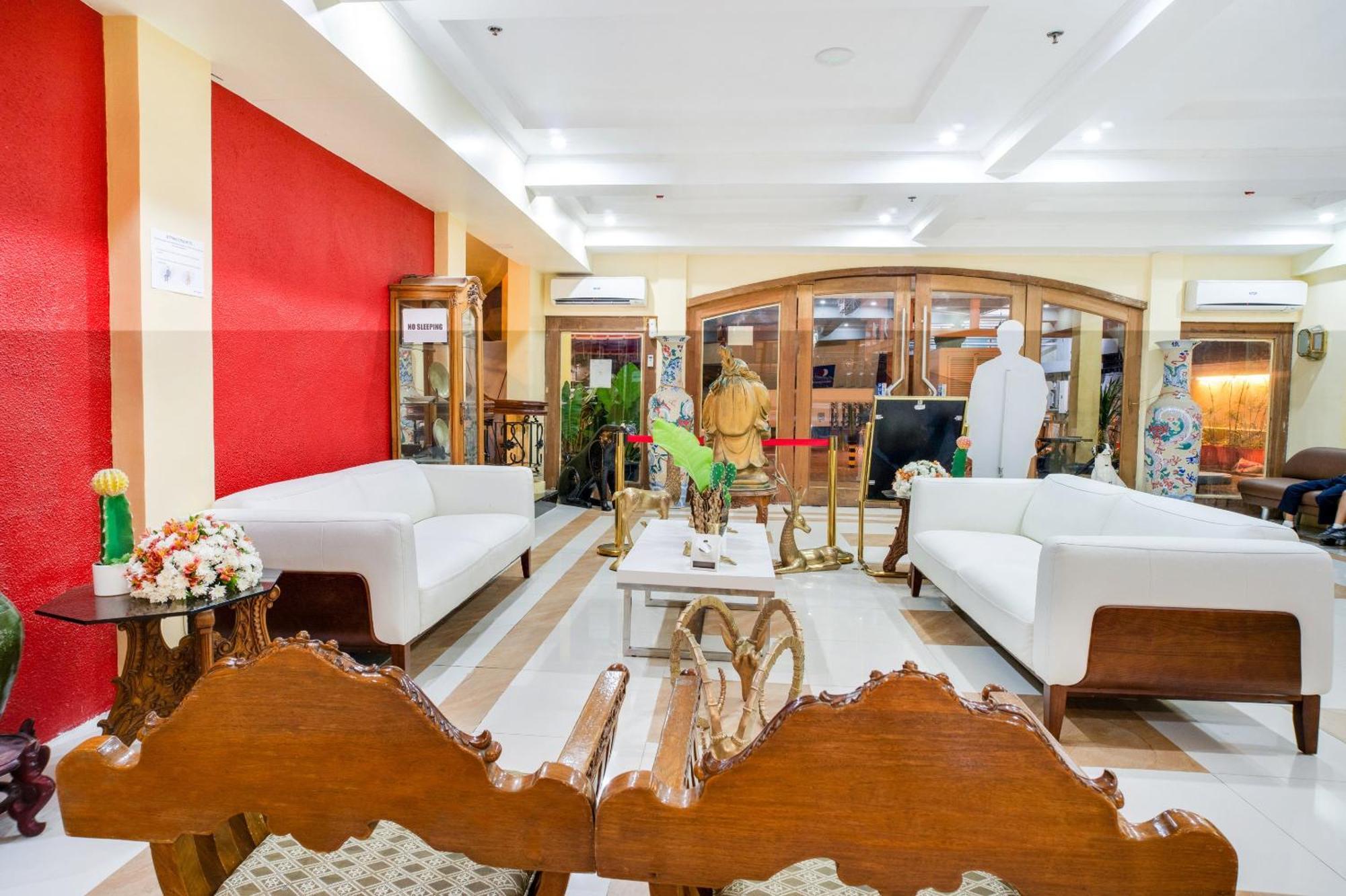 Hotel Capital O 460 World Palace 3*