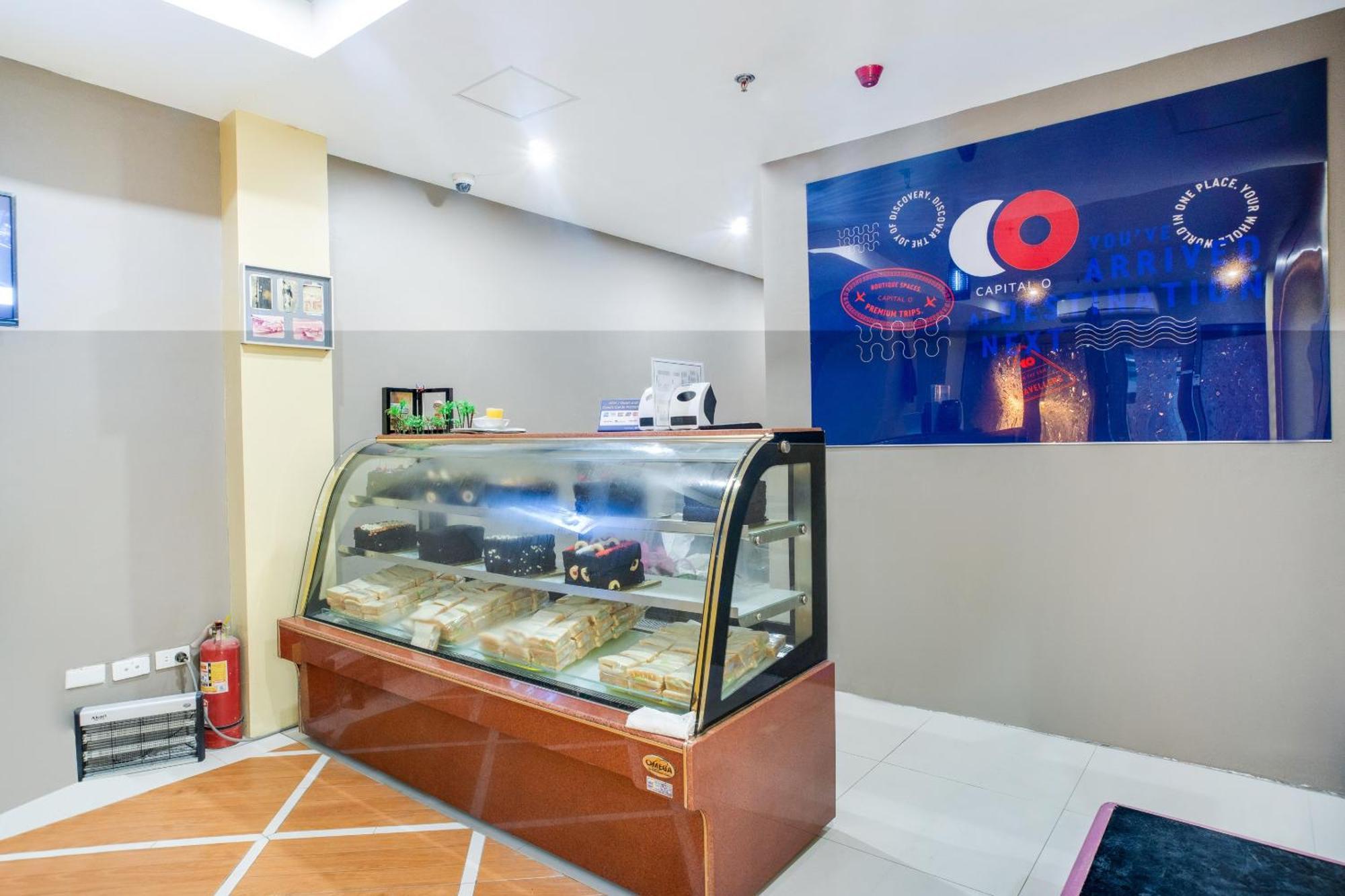 Capital O 460 World Palace