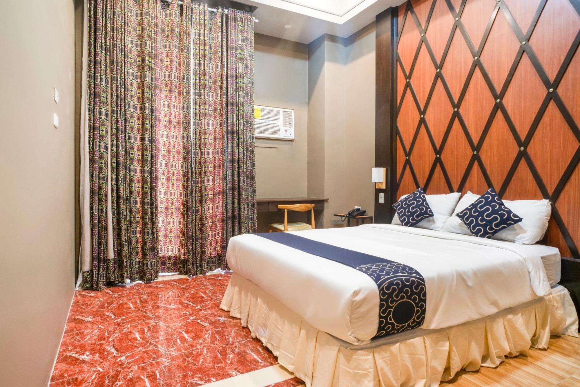 Capital O 460 World Palace Hotel