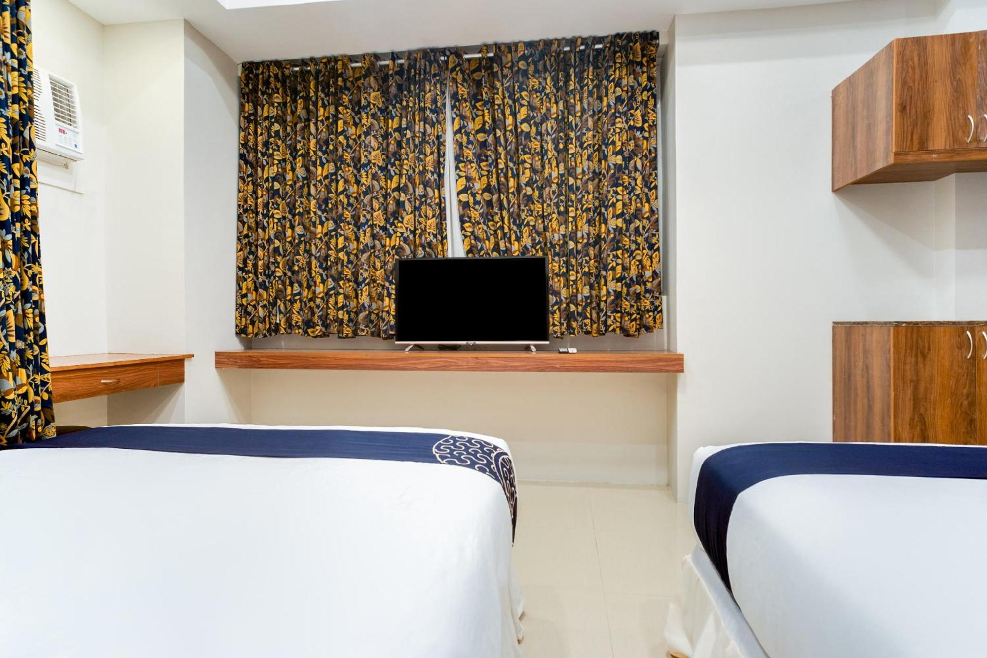 Capital O 460 World Palace
