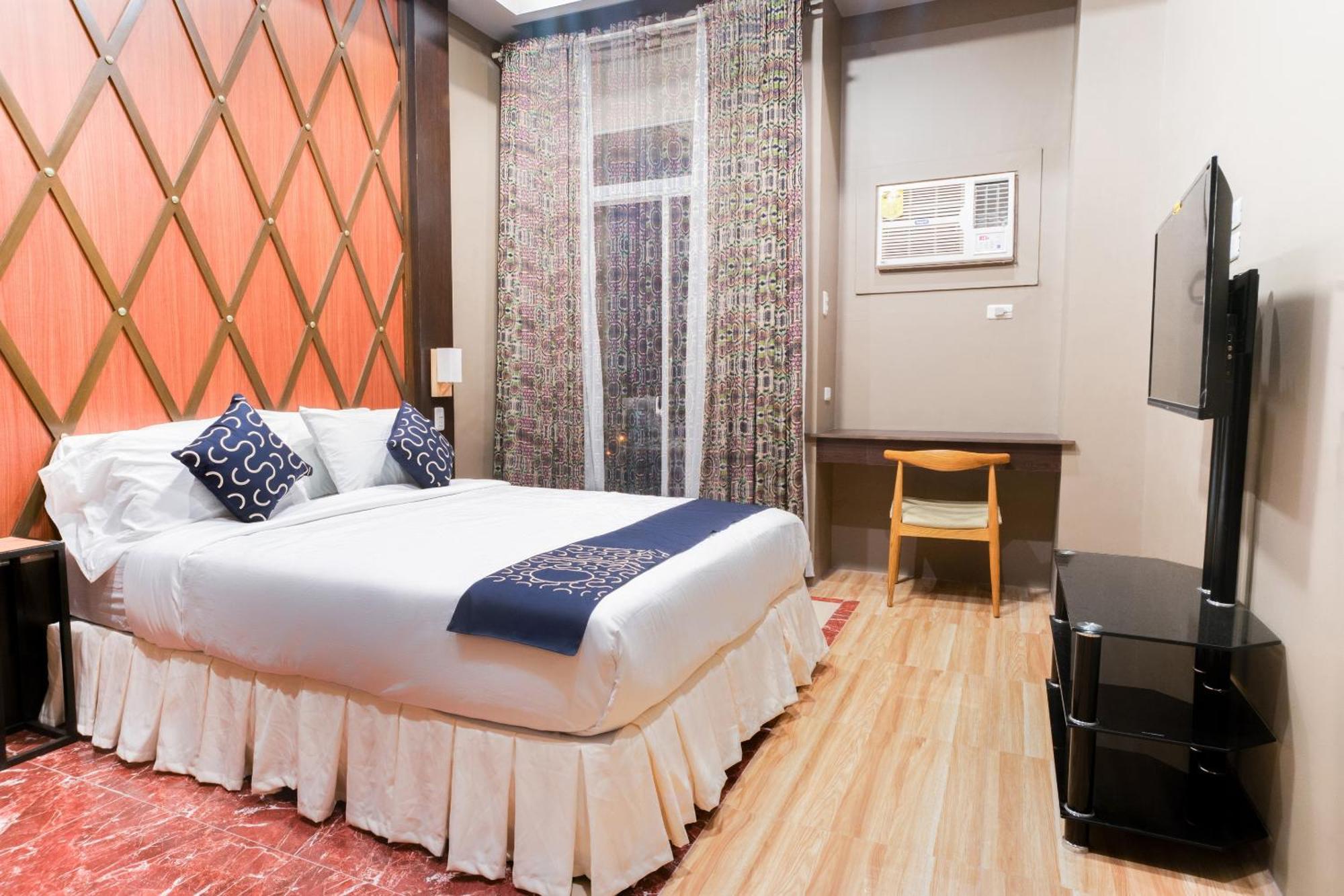Capital O 460 World Palace 3* Davao